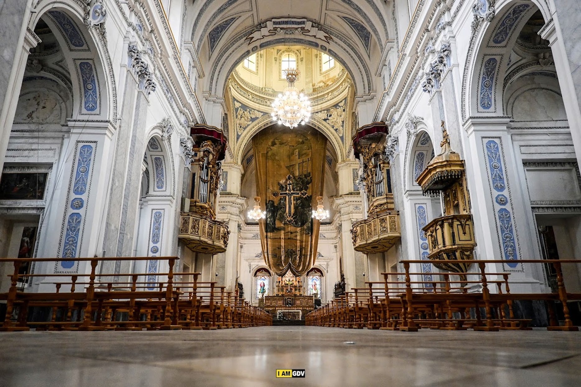 interno Cattedrale Piazza